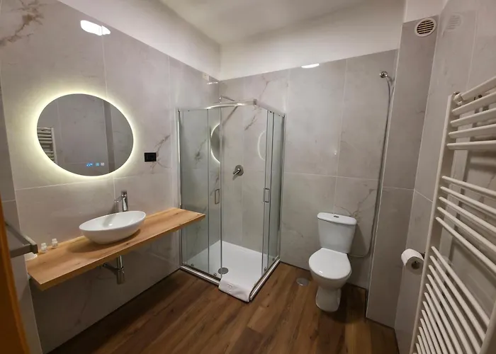 Ah Roma Hostel